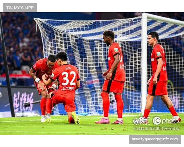 海港3-0浙江关键战：刘若钒传射，维尔塔定位球破门